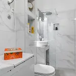 Im Erdgeschoss- Beim Beruehmten Znjan-strand By Interhome Apartamento *