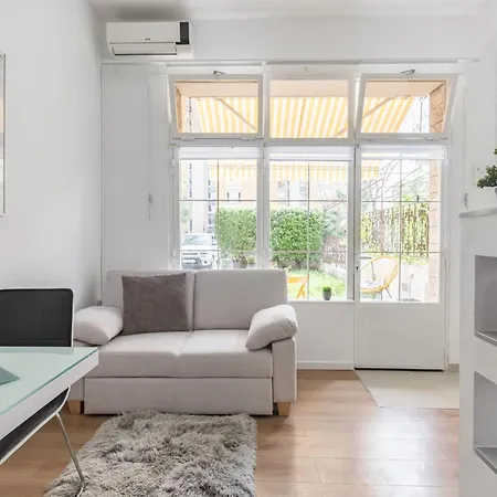 Im Erdgeschoss- Beim Beruehmten Znjan-strand By Interhome Spalato