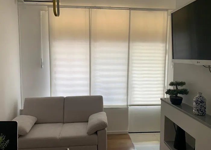 Im Erdgeschoss- Beim Beruehmten Znjan-strand By Interhome * Spalato