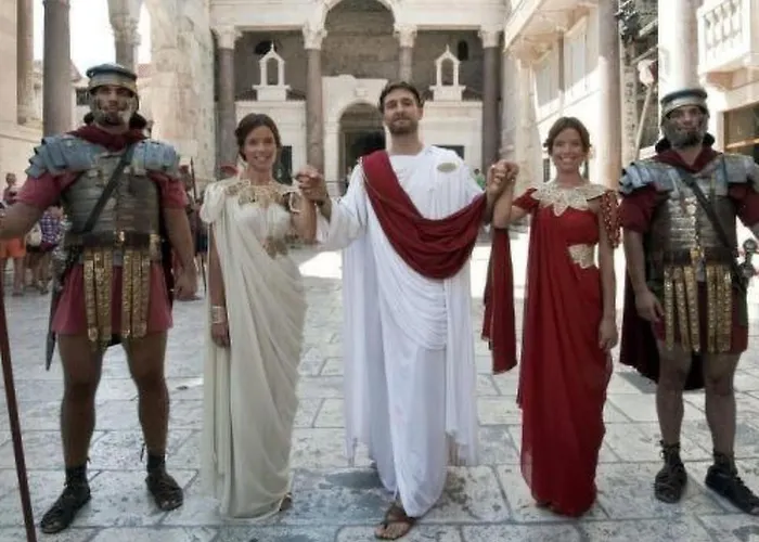 Im Erdgeschoss- Beim Beruehmten Znjan-strand By Interhome Apartman *