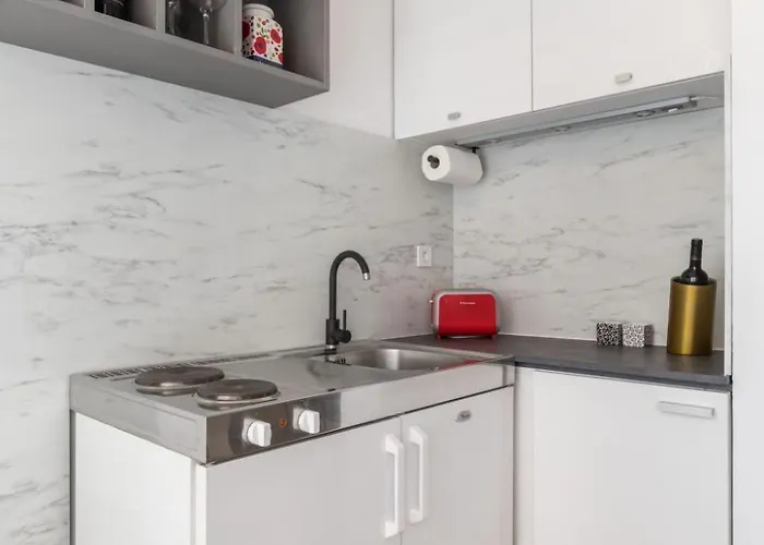 Appartement Im Erdgeschoss- Beim Beruehmten Znjan-strand By Interhome *