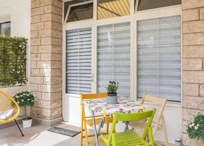 Im Erdgeschoss- Beim Beruehmten Znjan-strand By Interhome Appartement *